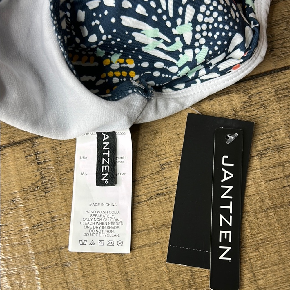 Jantzen Woman Swimwear in Multicolor Pattern - Picture 6 of 7
